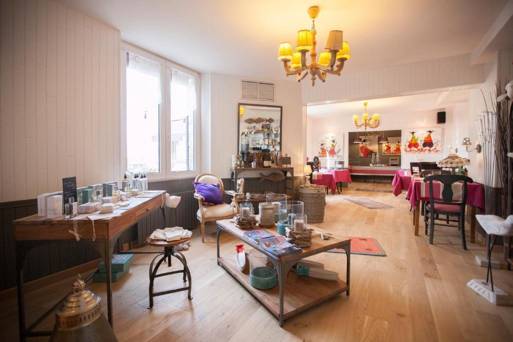Hotel Beausejour Erquy Bagian luar foto
